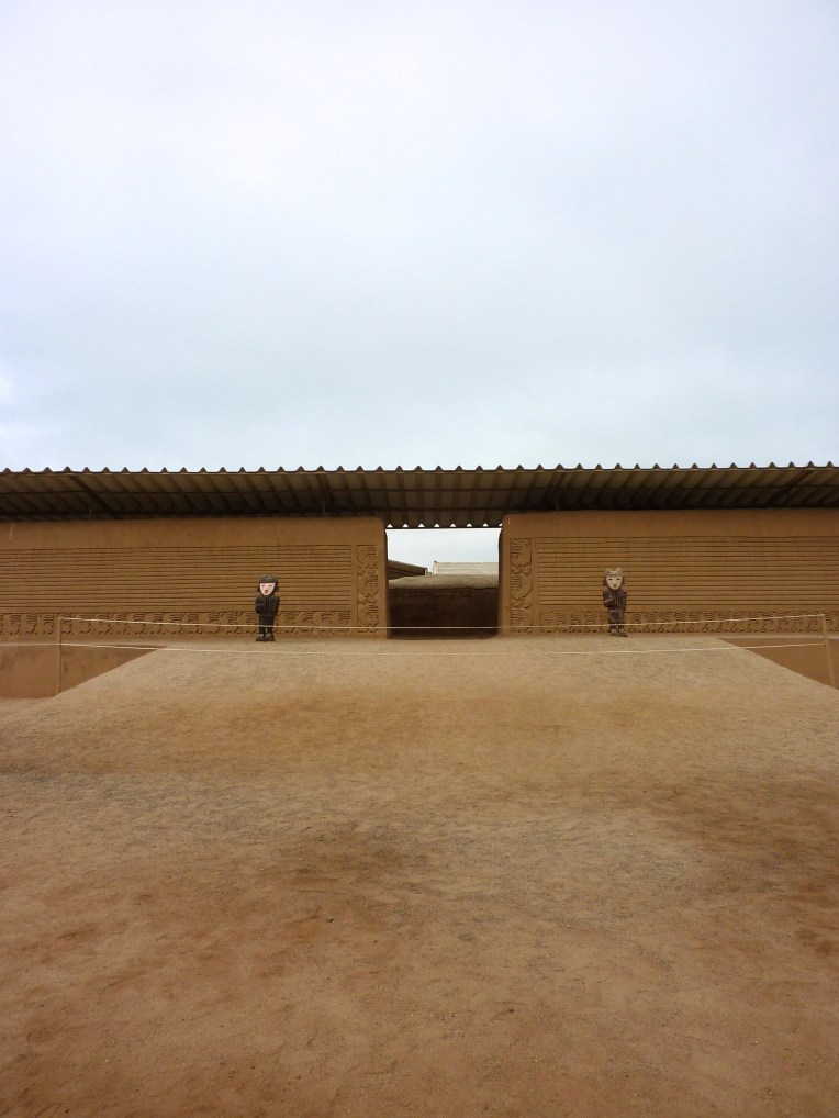 chan chan courtyard
