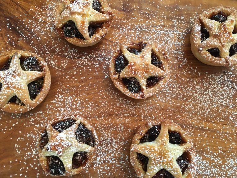 Feature mince pies // A Slice of Peru